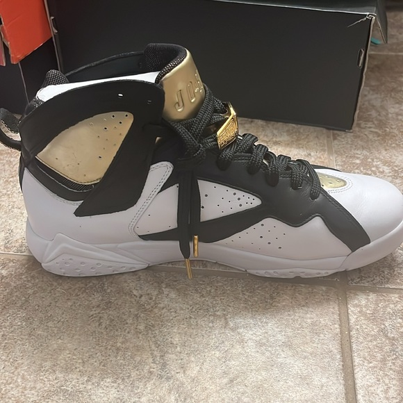 Retro 7s size 10.5 - Picture 5 of 7